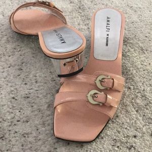 NWT Amalfi Rangoni Lt Pink Patent Sandal.